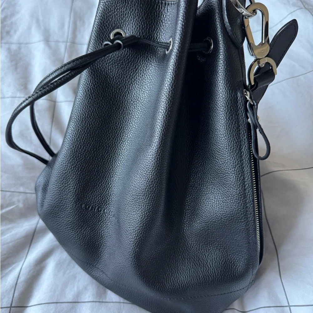 Longchamp Black Bucket Bag with Logo Lining - Picture 2 of 12